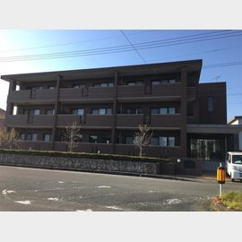 久留米大学前駅より徒歩11分 築24年8ヶ月 3階建の賃貸物件