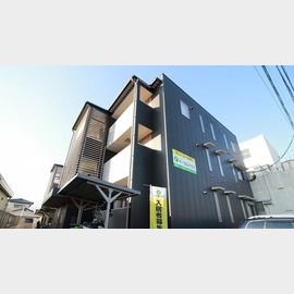 田代駅より徒歩18分 築9年4ヶ月 3階建の賃貸物件
