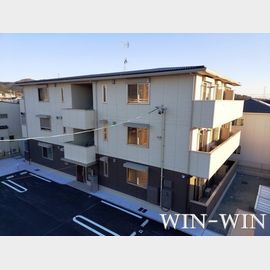 運動公園前駅より徒歩15分 2階 築3年2ヶ月の賃貸物件