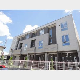 蕨駅よりバス8分 2階 築13年10ヶ月の賃貸物件