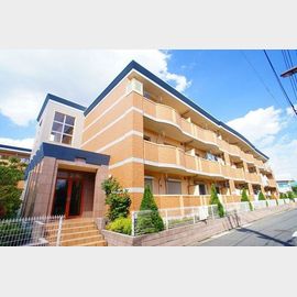 谷塚駅よりバス11分 2階 築15年の賃貸物件