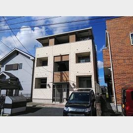 新田駅より徒歩10分 3階 築11年の賃貸物件