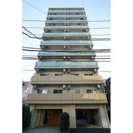 関内駅より徒歩13分 4階 築18年の賃貸物件