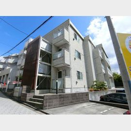 高田駅より徒歩5分 1階 築14年2ヶ月の賃貸物件