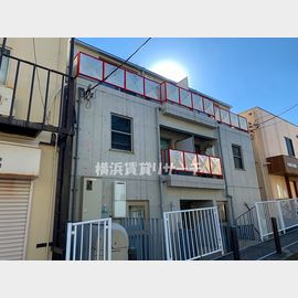 反町駅より徒歩9分 1階 築11年1ヶ月の賃貸物件