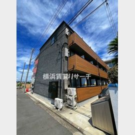 長津田駅より徒歩13分 築3年6ヶ月 3階建の賃貸物件