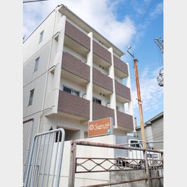 西京極駅より徒歩16分 4階 築17年10ヶ月の賃貸物件