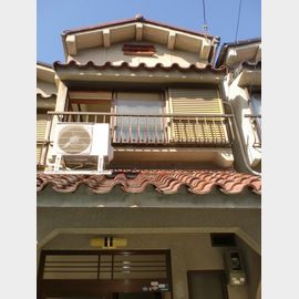 椥辻駅より徒歩18分 築41年11ヶ月 2階建の賃貸物件