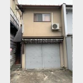 八幡前駅より徒歩3分 築23年 2階建の賃貸物件