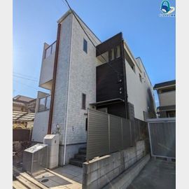 六番町駅より徒歩4分 築8年3ヶ月 2階建の賃貸物件