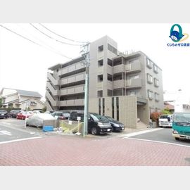 ラトゥール一社 4階 築23年の賃貸物件