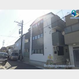 中村公園駅より徒歩15分 築9年4ヶ月 3階建の賃貸物件