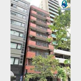 丸の内駅より徒歩1分 5階 築44年の賃貸物件
