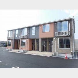 倉吉駅よりバス15分 築9年11ヶ月 2階建の賃貸物件