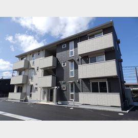 トゥロワ・ブランシュの賃貸物件