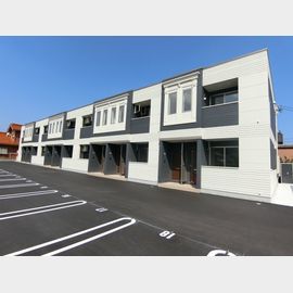 倉吉駅より徒歩15分 築2年5ヶ月 2階建の賃貸物件