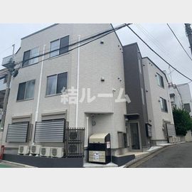 中村橋駅より徒歩7分 築6年1ヶ月 3階建の賃貸物件