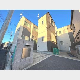 梅島駅より徒歩8分 築7年 2階建の賃貸物件