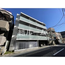 練馬駅より徒歩9分 築6年6ヶ月 4階建の賃貸物件