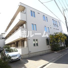 志村三丁目駅より徒歩5分 築6年5ヶ月 3階建の賃貸物件