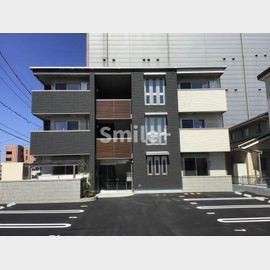 備前西市駅より徒歩22分 築6年7ヶ月 3階建の賃貸物件