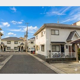 サンシティF 1階 築30年10ヶ月の賃貸物件