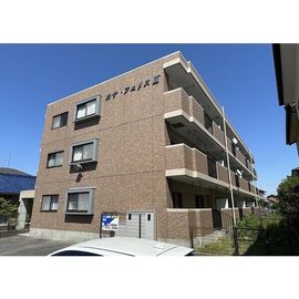 新舞子駅より徒歩11分 築28年4ヶ月 3階建の賃貸物件