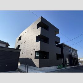 常滑駅より徒歩10分 3階 築1年8ヶ月の賃貸物件