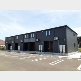 半田駅より徒歩17分 築1年6ヶ月 2階建の賃貸物件