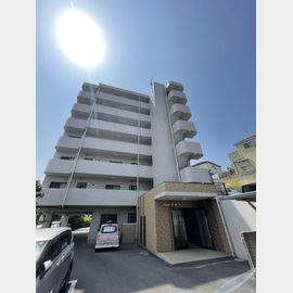 高横須賀駅より徒歩20分 築23年3ヶ月 7階建の賃貸物件