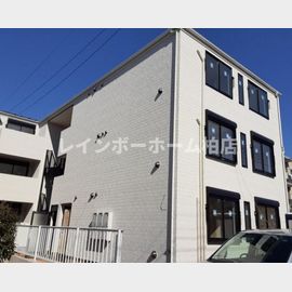 南流山駅より徒歩11分 築4年11ヶ月 3階建の賃貸物件