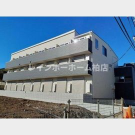 増尾駅より徒歩10分 築1年 3階建の賃貸物件