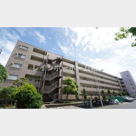 柏駅よりバス10分 3階 築50年9ヶ月の賃貸物件