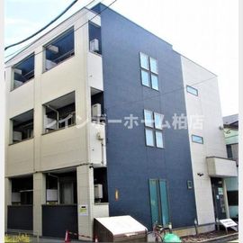 新松戸駅より徒歩7分 築14年7ヶ月 3階建の賃貸物件