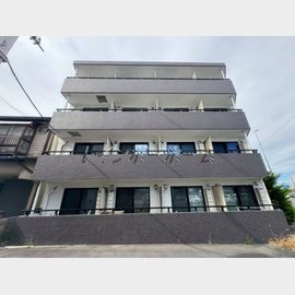 柏駅より徒歩9分 築4年6ヶ月 4階建の賃貸物件