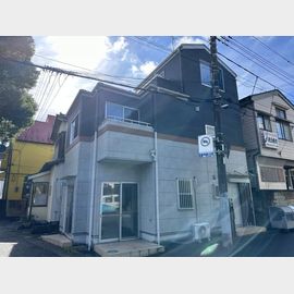 新八柱駅より徒歩7分 築9年8ヶ月 3階建の賃貸物件