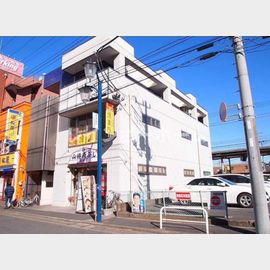 新松戸駅より徒歩1分 築13年5ヶ月 3階建の賃貸物件