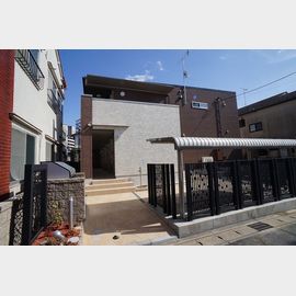 Ｃｒｅｃｅｒ 1階 築4年2ヶ月の賃貸物件