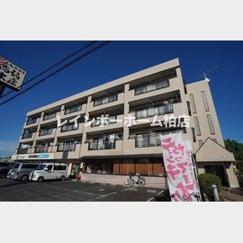 くぬぎ山駅より徒歩12分 築28年4ヶ月 4階建の賃貸物件
