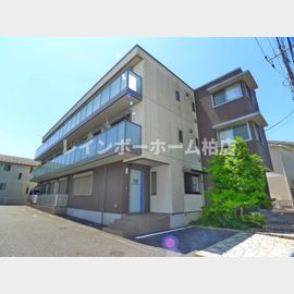 東松戸駅より徒歩16分 築9年6ヶ月 3階建の賃貸物件