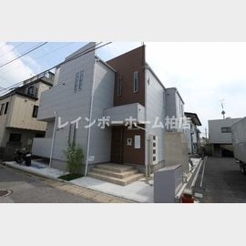 柏駅より徒歩15分 築10年7ヶ月 2階建の賃貸物件