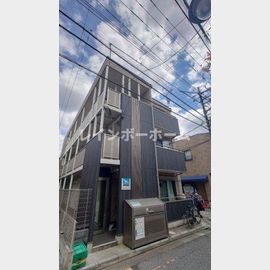 志木駅より徒歩11分 築7年2ヶ月 3階建の賃貸物件