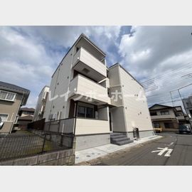 上福岡駅より徒歩13分 新築 3階建の賃貸物件