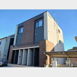白岡駅より徒歩8分 築2年11ヶ月 3階建の賃貸物件