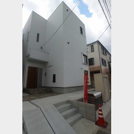 東大宮駅より徒歩11分 築8年9ヶ月 2階建の賃貸物件