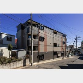 七里駅より徒歩10分 3階 築2年2ヶ月の賃貸物件