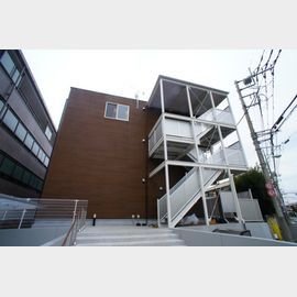 与野本町駅より徒歩6分 築7年3ヶ月 3階建の賃貸物件