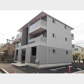 上尾駅より徒歩19分 築4年11ヶ月 3階建の賃貸物件