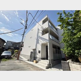 北戸田駅より徒歩15分 新築 3階建の賃貸物件