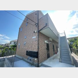 鴨居駅より徒歩10分 1階 築2年11ヶ月の賃貸物件